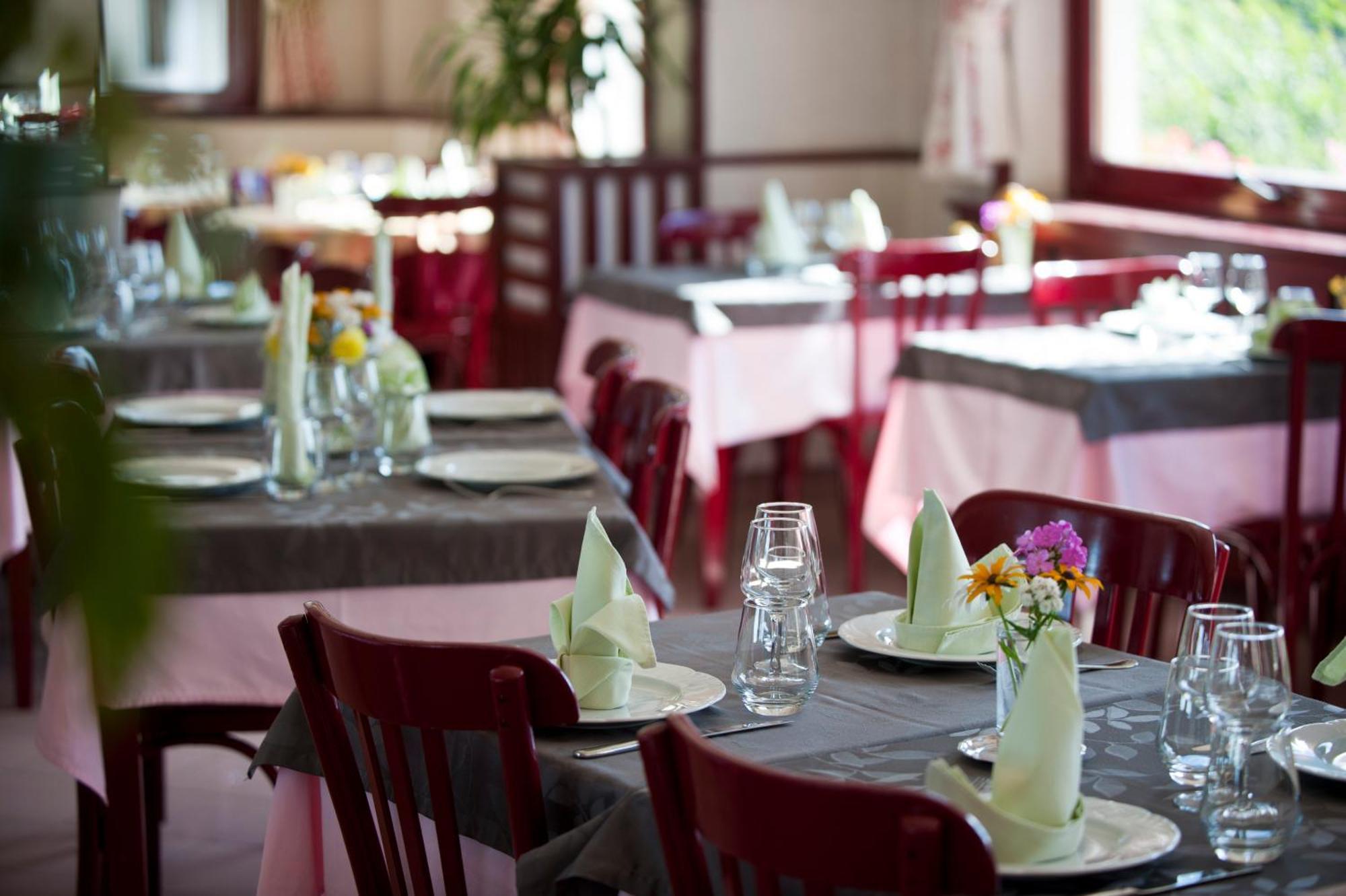 Logis Hotel & Spa Beau-Site Saint-Jean-de-Sixt Esterno foto