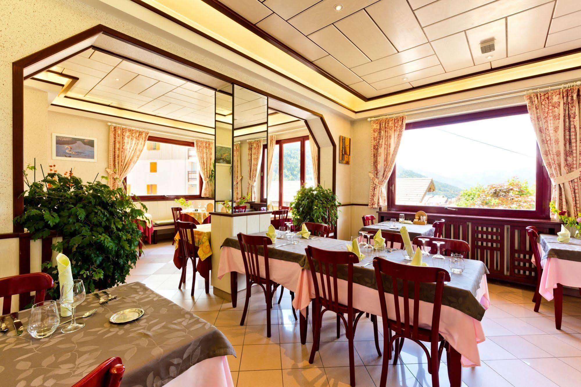 Logis Hotel & Spa Beau-Site Saint-Jean-de-Sixt Esterno foto